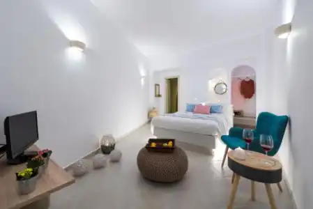 Kima Oia Suites - 20