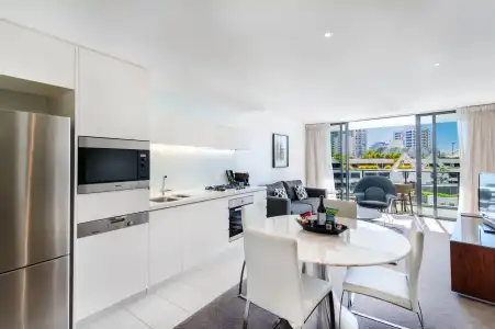 Peppers Broadbeach - 24