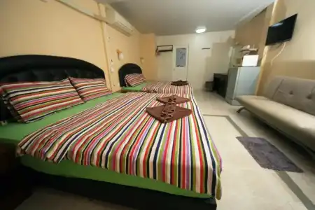 Pineapple Guesthouse Karon - 60