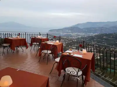 La Vue D'Or - 19