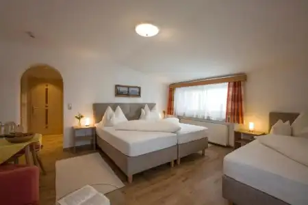Theresia Garni - 35