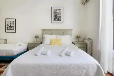 Hostal Girona - 64