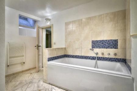Black Star Suites - 36