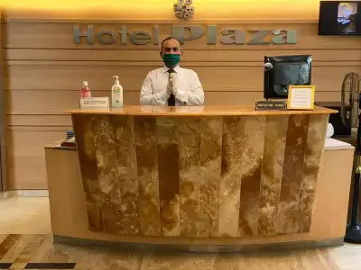 Plaza - 25