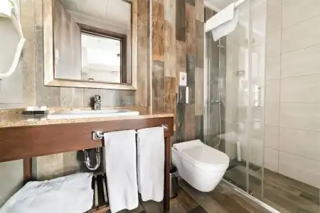 Castle Franco Suites - 8