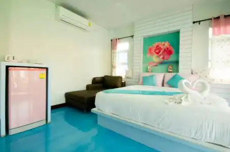 Pueanjai Resort and Restuarant - 100