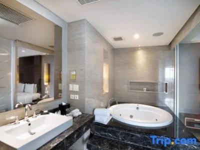 Holiday Inn Bandung Pasteur by IHG - 133