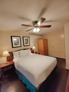 Divya Sutra Suites on Robson Downtown Vancouver - 31