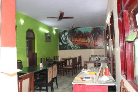 Raj Bed & Breakfast - 11