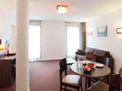 ApartAdagio Access Marseille Saint-Charles - 44