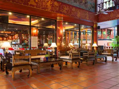 Royal Phawadee Village Patong - 19