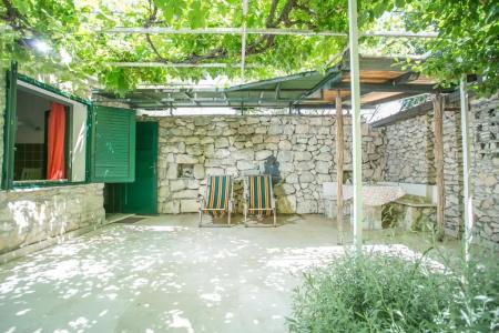 Garden Apartment - 87
