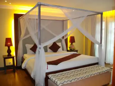 Lux Riverside & Apartment - 25