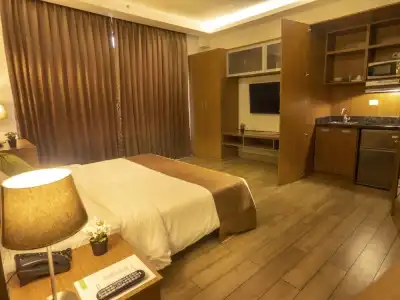 Weston Suites & - 69