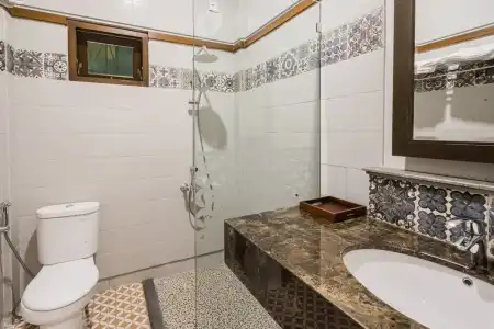 Clemmie Huis - 8