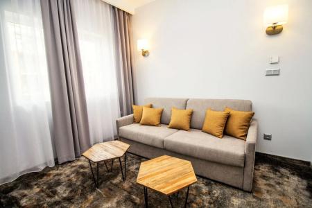 Best Western Plus Premium Inn - 57