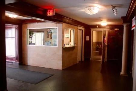 Econo Inn Anchorage - 13