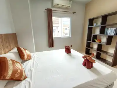 SR Sea View Apartments - 24