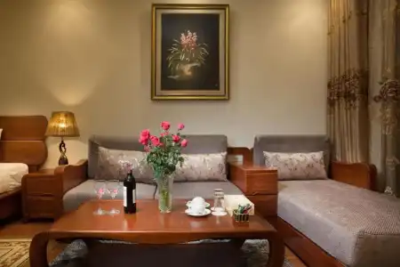 Sq Hang Gai & Spa - 169