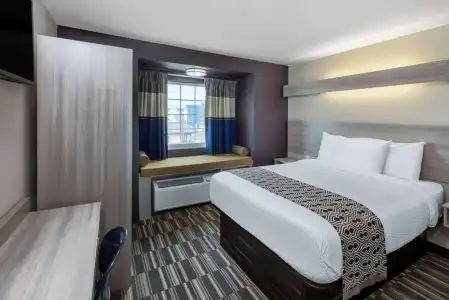 Microtel Inn & Suites by Wyndham Bossier City - 31