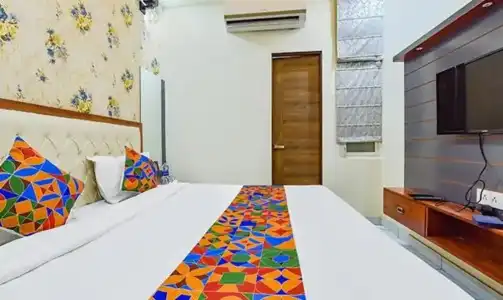 FabCm Palace - 2