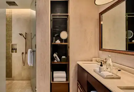 Rosewood Bangkok - 9