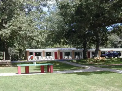 Indian Trail Motel - 18