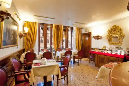 Palazzina Veneziana - 18