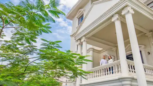 White Mansion - 38