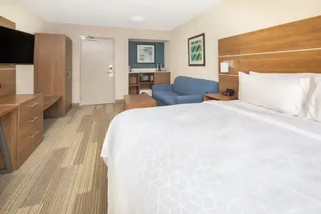 Holiday Inn Express San Diego Airport - Old Town by IHG - 53