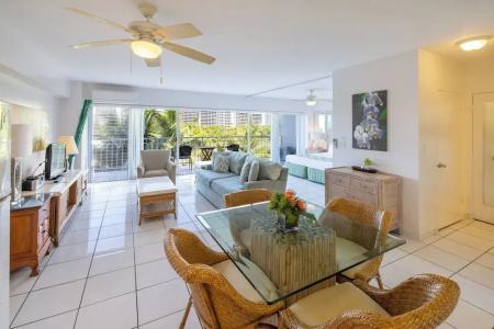 Waikiki Shore by OUTRIGGER - 95