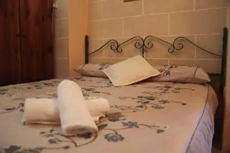 Green Grove Guest House - 11