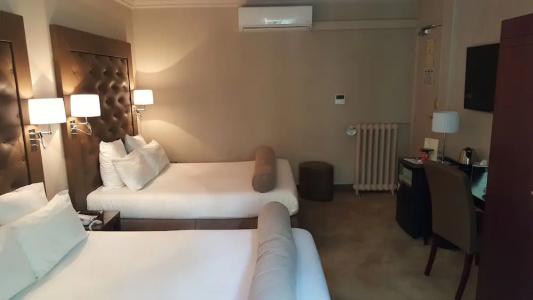 Hôtel Saint Cyr Etoile - 40