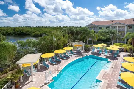 DoubleTree Suites by Hilton Naples - 14