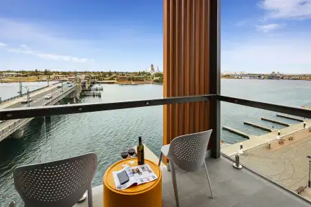Quest Port Adelaide - 10