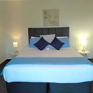 Albatross Motel - 148