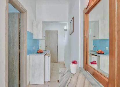 Pavlos Place - 124