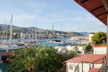 Domus Maritima - 81