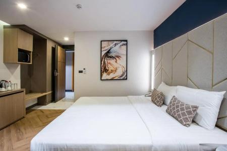 D Varee Montara Thonglor 25 - 35