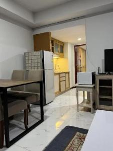 Mall Suites - 551