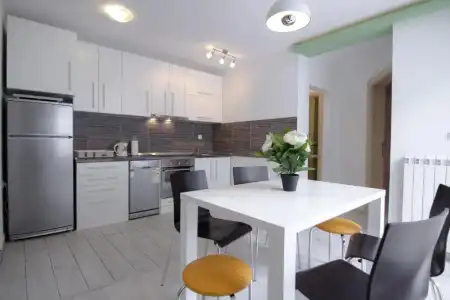 Central Park Residence Guest House - 120