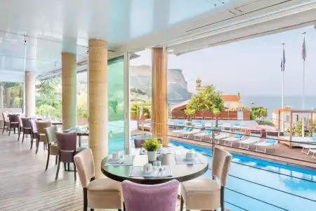 Best Western Plus La Rade - 32