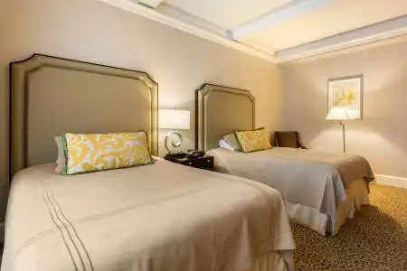 Omni Berkshire Place - 40