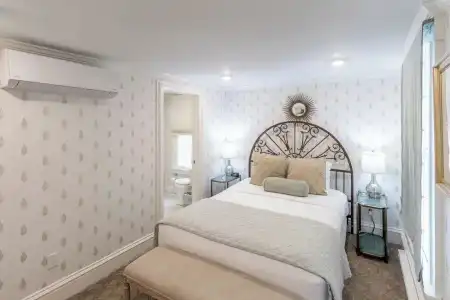 Serenity Inn Newport - 26