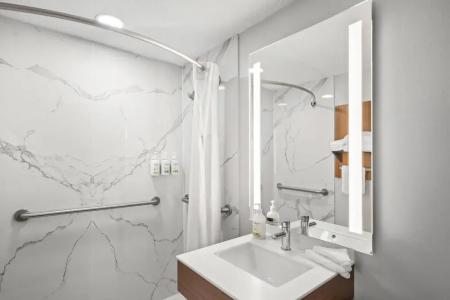 Microtel Inn & Suites by Wyndham Lexington - 34