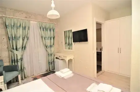Alacati Eldoris Otel - 131