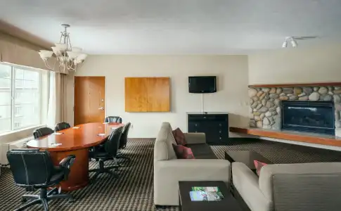 Wyndham Garden Anchorage Airport - 0