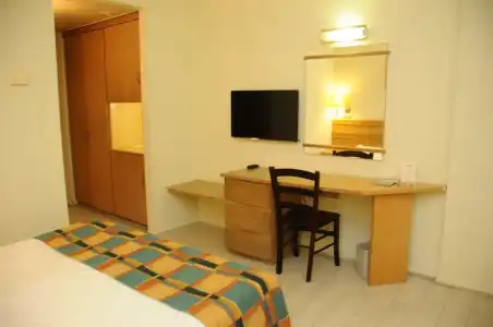 Adi Eilat - 31