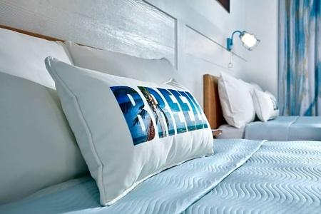 Universal's Endless Summer Resort – Dockside Inn and Suites - 11