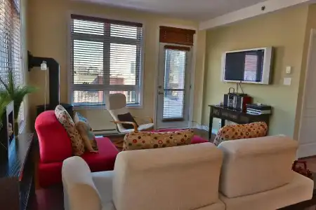 Quality Inn Centre-Ville - 125